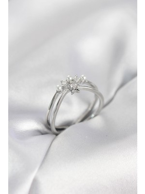 Flamex Gümüş Renk Incili Yıldız Model Zirkon Taşlı Kadın Yüzük