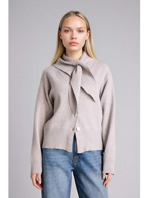 DeFacto Regular Fıt V Yaka Triko HIRKA H3141AX26SP