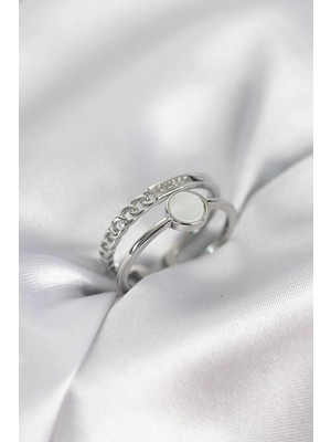 Shoplet Minimal Queen Yazılı Gümüş Renk Pirinç Kadın Yüzük