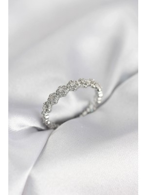 Shoplet Sıralı Çiçek Model Gümüş Renk Zirkon Taşlı Kadın Yüzük