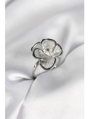 Shoplet Gümüş Renk Çiçek Model Vintage Kadın Yüzük