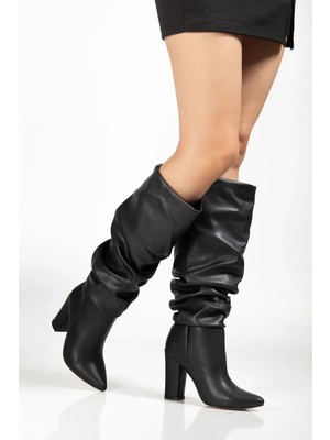 Uslucan Alışveriş 4807 Siyah Cilt Sivri Burun Körüklü Kalın Topuk Günlük Kadın Çizme