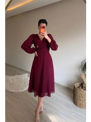 Dip Moda Kadın toka detaylı drapeli şifon midi elbise NM025