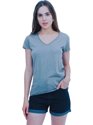 Uslucan Alışveriş Kadın V Yaka Basic Pamuklu T-Shirt Siyah