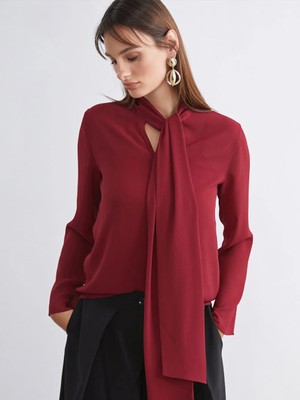 LC Waikiki Bordo Şal Yaka Bluz ve Atlet