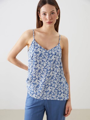 LC Waikiki Mavi V Yaka Çiçekli Askılı Bluz