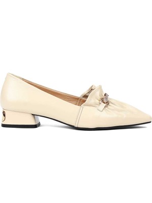 Celal Gültekin Kadın Bej Topuk Detaylı Deri Ayakkabı