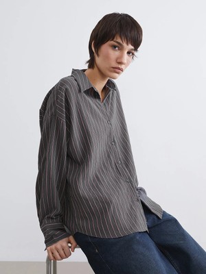 LC Waikiki Gri Çizgili Oversize Kadın Gömlek