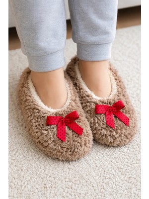 My Baby Kumsal Değişik Renk ve Görseller ile Kaymaz Taban Çocuk Ev Patikleri.