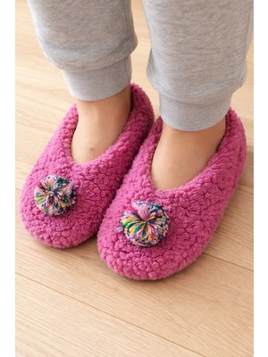 My Baby Kumsal Değişik Renk ve Görseller ile Kaymaz Taban Çocuk Ev Patikleri.