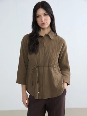 LC Waikiki Kahverengi Bağlamalı Dokulu Kadın Müslin Gömlek