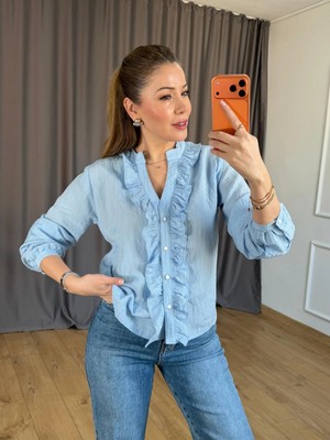 Size Özgü Mavi Ön Fırfır Detaylı Gömlek