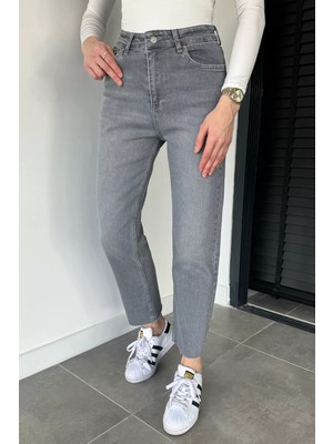 Gülseli Kadın Yüksek Bel Kesik Paça Jean Kot Pantolon P-00020426