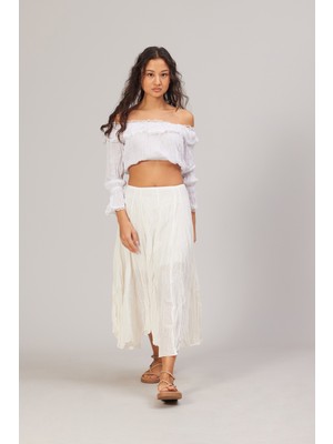 Nisan Triko Dantel Detaylı Bluz