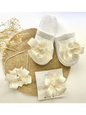 İrembaby Anne Bebek Lohusa Seti Krem Tüylü Fiyonk Lohusa Tacı ve Terlik Lohusa Takımı