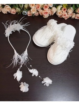 İrembaby Beyaz Lohusa Seti Pamuk Kumaşlı Taç ve Terlik Düz Desenli Modern Tasarım