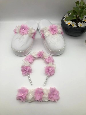 İrembaby Logusa Seti Pembe Beyaz Çiçekli Loğusa Seti Taç Terlik Bandana Seti – Lohusa Seti – Lohusa Seti – L