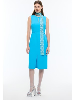 ROMAN Bele Oturan Şerit ve Yırtmaç Detaylı Midi Boy Elbise Mavi YY011006_036