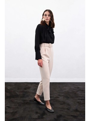 Sateen Kemerli Pantolon - Bej