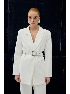 Sateen Kemer Detaylı Ceket - Ekru