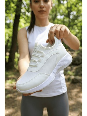 Zerenyus ZR-3005 Slip-On Bağcıksız Ortopedik Kadın Sneaker Beyaz