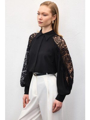 Sateen Kolları Dantel Detaylı Gömlek - Siyah