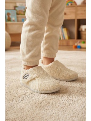 Gezer Kışlık Kız Çocuk Peluşlu Rahat Taban Cırt Cırtlı Ayarlanabilir Ev Okul Kreş Panduf Ayakkabı