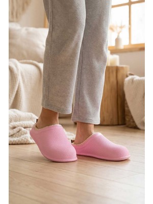 Gezer Kışlık Kauçuk Islak Zemine Uygun Ev Bahçe Içi Peluşlu Kadın Terlik