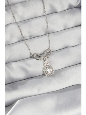 316L Çelik Gümüş Renk Fiyonk Detay Zirkon Taşlı Tektaş Kolye Nemere