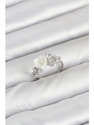 Luz&Pos Pirinç Gümüş Renk Çiçek Model Zirkon Taşlı Kadın Yüzük