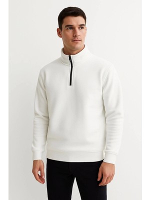 Nemere Dik Yaka Sweatshirt Dik Yaka Yarım Fermuarlı 3 Iplik Şardonlu Pamuk Kumaş - Beyaz