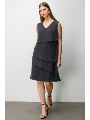 Ekol Kadın Büyük Beden V Yaka Puantiyeli Elbise 6508 Siyah