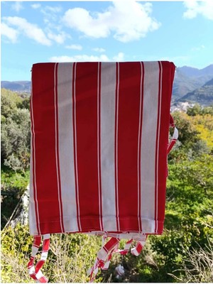 Shy Tekstil Lüks 1.sınıf Su Geçirmez Kırmızı Beyaz Balkon Perdesi Üst Kornişli Yan ve Alt Bağcıklı