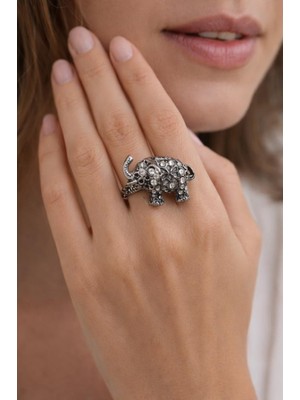 Vintage Fil Figürlü Taşlı Yüzük – Antik Gümüş Renk Ayarlanabilir Büyük Model Kadın Yüzük