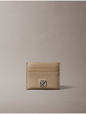 Calvin Klein Kadın Emblem Pebble Kartlık