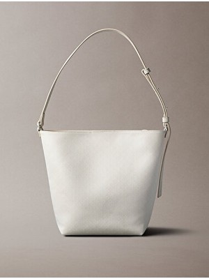 Calvin Klein Kadın Emblem Aop Orta Bucket Çantası