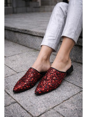 Pul Detaylı Gündelik Terlik