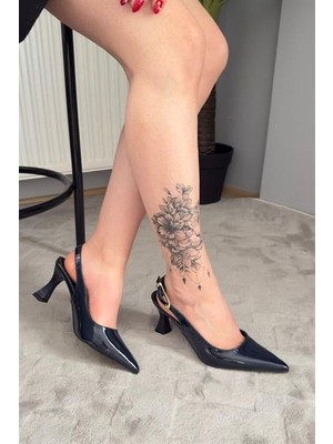 Difolia Kadın Motto Lacivert Rugan Sivri Burun Arkası Acık 8 cm Topuklu Ayakkabı