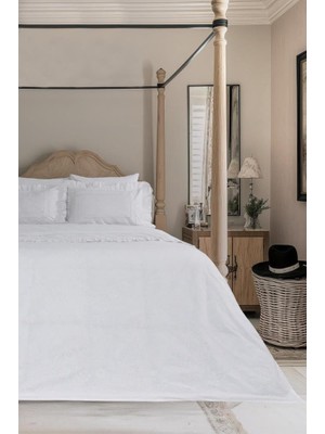 Indispensablely Regina Arcane Çift Kişilik Nev Takımı