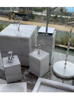 Ege Gross Dekoratif Beyaz Mermer Düz Kare Sılver Geyık Detaylı 7 Li Banyo Seti Takımı