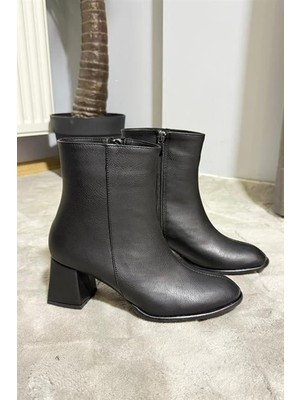 Difolia Kadın Marta Siyah Kalın Topuklu Yumurta  Burun Fermuarlı Bot