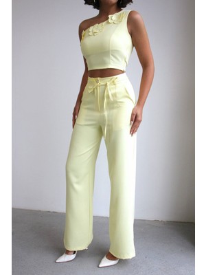 Bacc Sarı Aksesuar Detaylı Bluz ve Pantolon Dokuma Alt Üst Takım BCHN-2526127