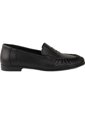 Pegia Deri Dikiş Detaylı Loafer DG6108