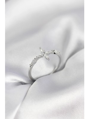 Luz&Pos Yıldız Model Zirkon Taşlı Gümüş Renk Kadın Yüzük