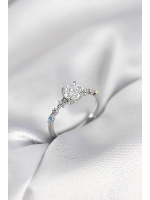 Luz&Pos Tek Taş Model Zirkon Taşlı Gümüş Renk Kadın Yüzük