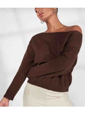 Moda Düşük Omuzlu Triko Kazak