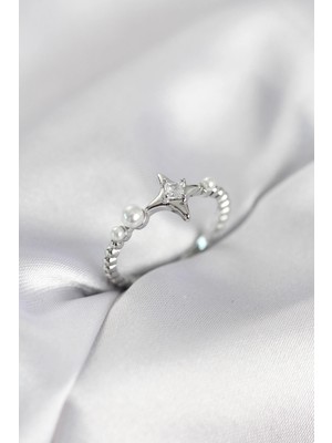 Luz&Pos Minimal Kutup Yıldızı Model Zirkon Taşlı Gümüş Renk Kadın Yüzük