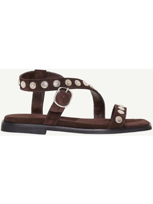 Yargıcı Aksesuar Detaylı Deri Sandalet