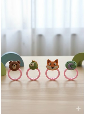 Kızılelmada Kız Çocuk 4’lü Plastik Yüzük Seti – Renkli Figürlü