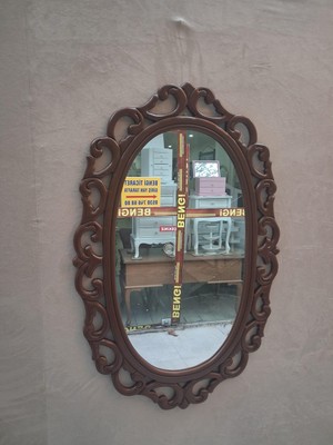 Bengi Ankara Mobilya Ayna-Dresuar 90597 Motifli Model Parlak Ceviz Renk Kayın Torna Kutu Sevk El Yapım